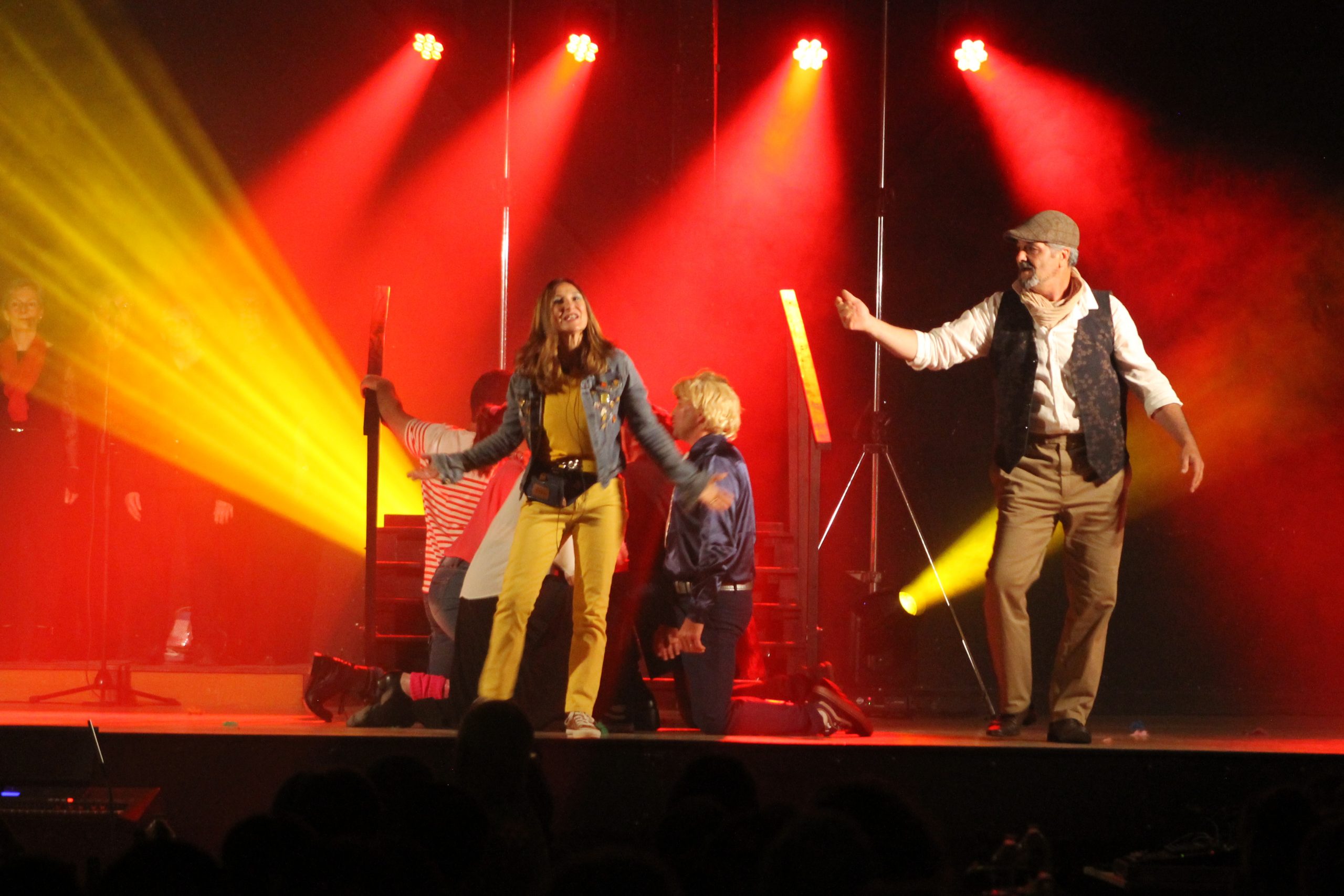 « Un Tout Petit Monde » : Théâtre, chant, danse : le grand retour d’Artescence !